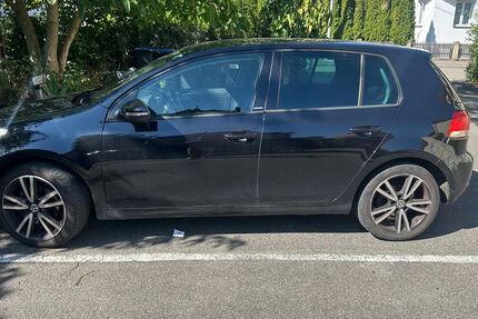 VW Golf 212.000 km 3.000 &euro; Nürtingen 72622