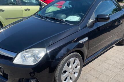 Opel Tigra 136.235 km 2.450 &euro; Saarlouis 66740