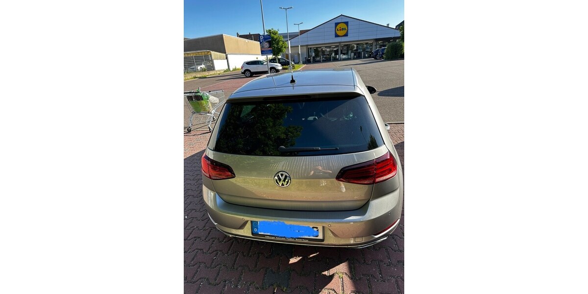 VW Golf 76.200 km 24.100 € Mannheim 68159