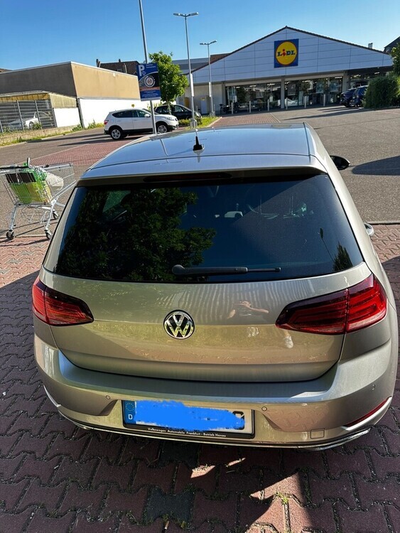 VW Golf 76.200 km 24.100 € Mannheim 68159
