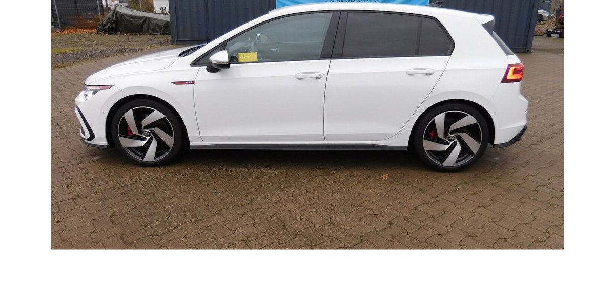 VW Golf 2.0 VIII GTI Performance TSI BMT DSG 39.800 km 24.990 &euro; Vordorf 38533