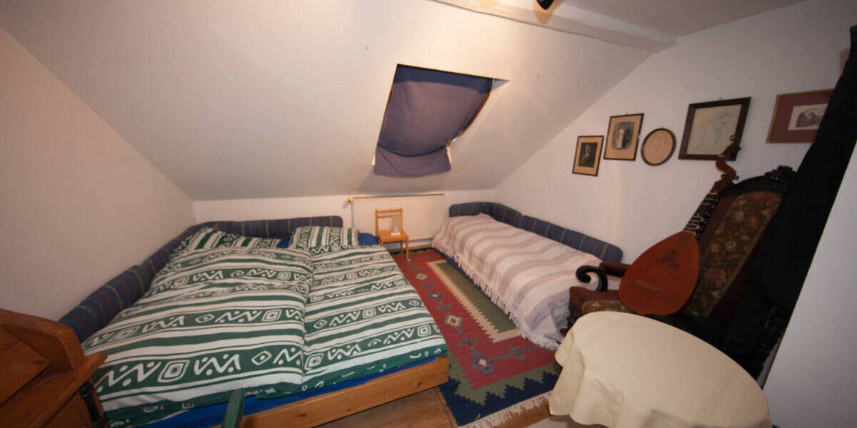 Mehrfamilienhaus, Wohnhaus Bad Rodach Heldritt - 9 Zimmer, 250 m&sup2;, 298.000&euro; | Angebot:25746296