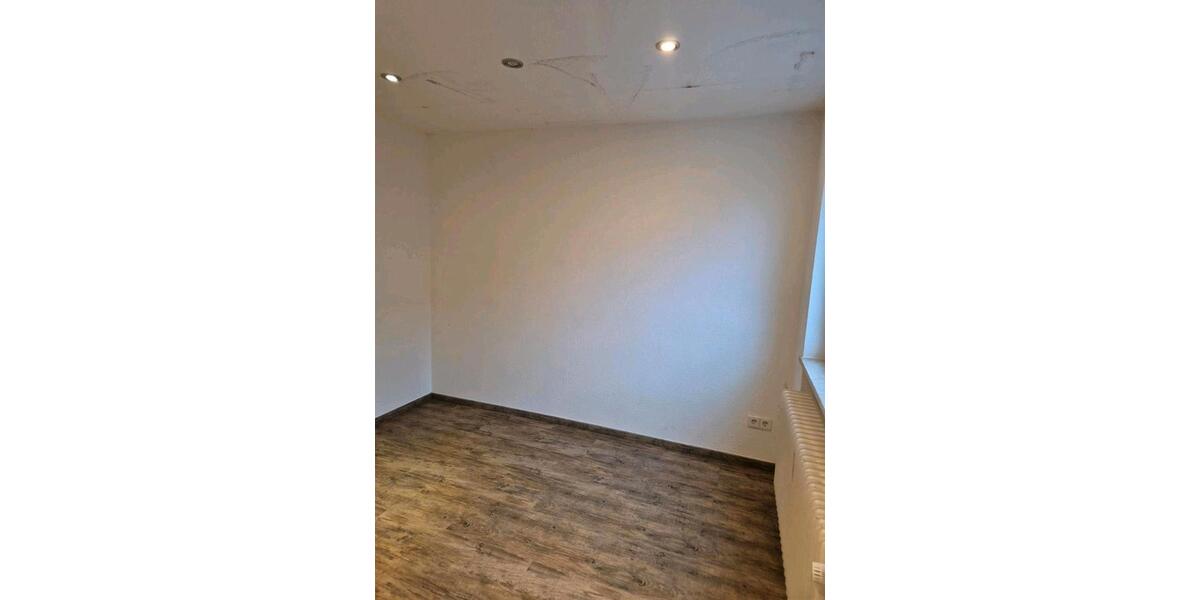Dachgeschoßwohnung Neuenburg am Rhein - 5 Zimmer, 134 m&sup2;, 340.000&euro; | Angebot:26803415