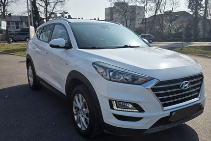 Hyundai TUCSON 111.500 km 14.000 &euro; Seligenstadt 63500