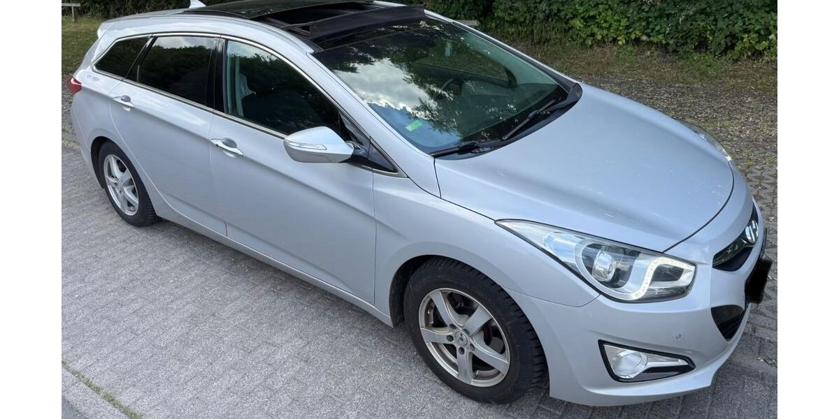 Hyundai i40 158.000 km 7.660 &euro; Berlin 13437