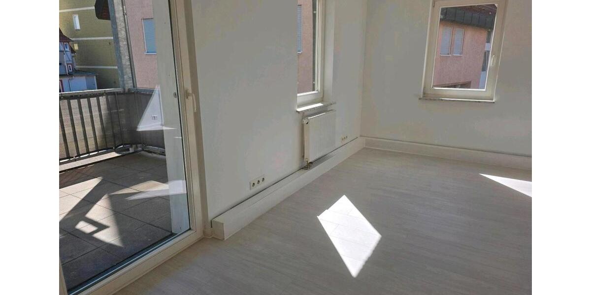 Etagenwohnung Egenhausen - 3.5 Zimmer, 105 m&sup2;, 950&euro; | Angebot:26096081