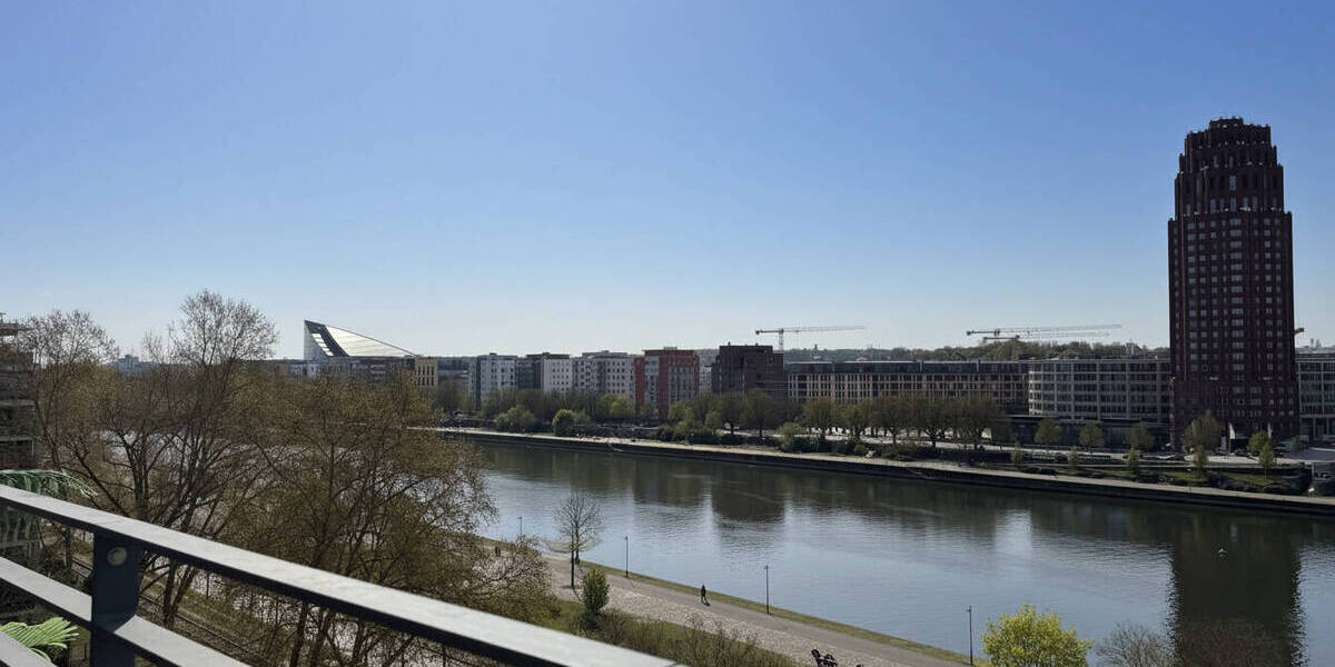 Etagenwohnung Frankfurt am Main Ostend - 2 Zimmer, 79 m&sup2;, 850.000&euro; | Angebot:26257179