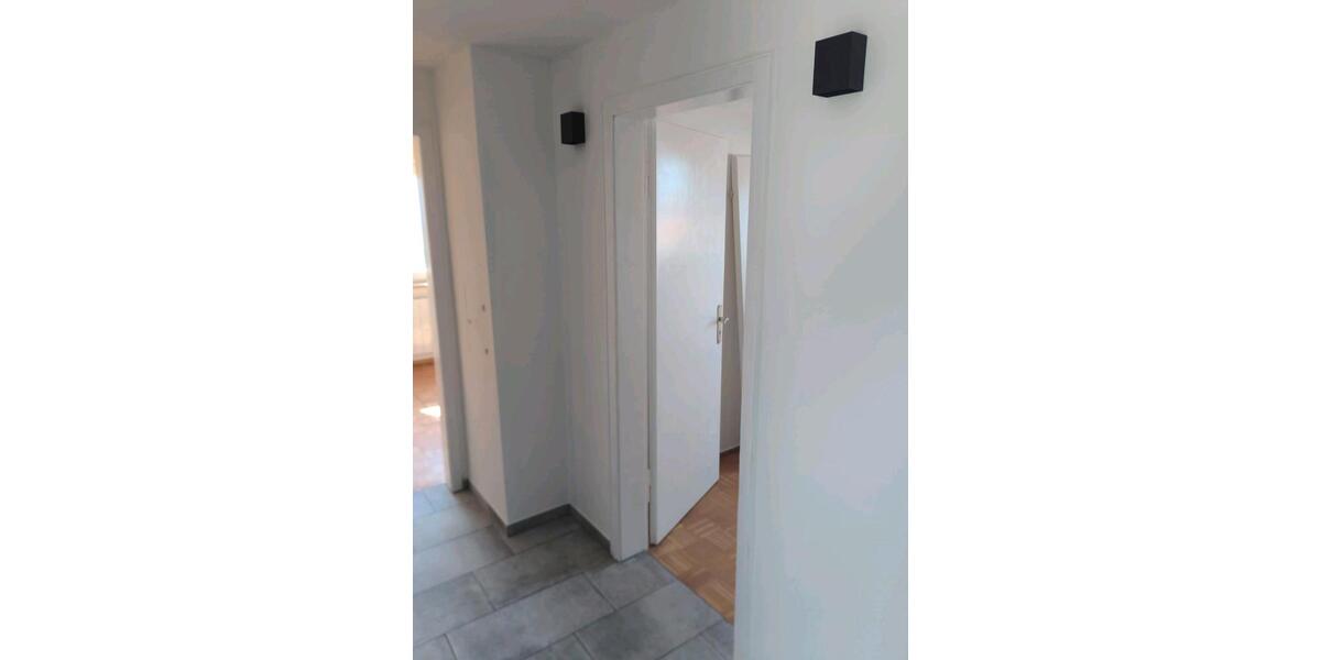 Dachgeschoßwohnung Esslingen am Neckar Pliensauvorstadt - 2.5 Zimmer, 44 m&sup2;, 840&euro; | Angebot:25408317