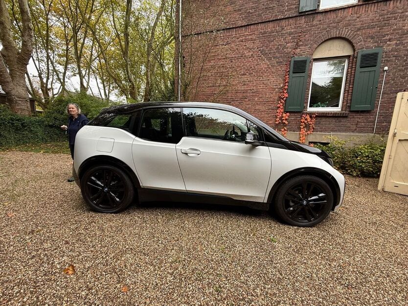 BMW i3 17.500 km 20.690 € Recklinghausen 45663