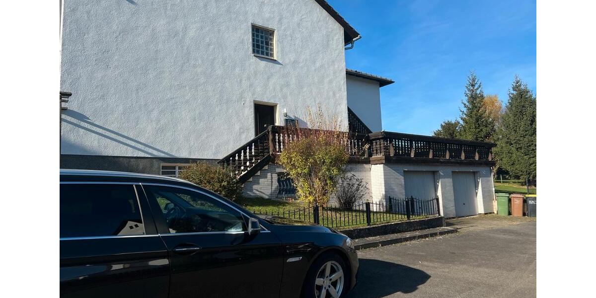 Großzügiges 330 qm Zweifamilienhaus mit Mansarde und Kamin 6 zimmer