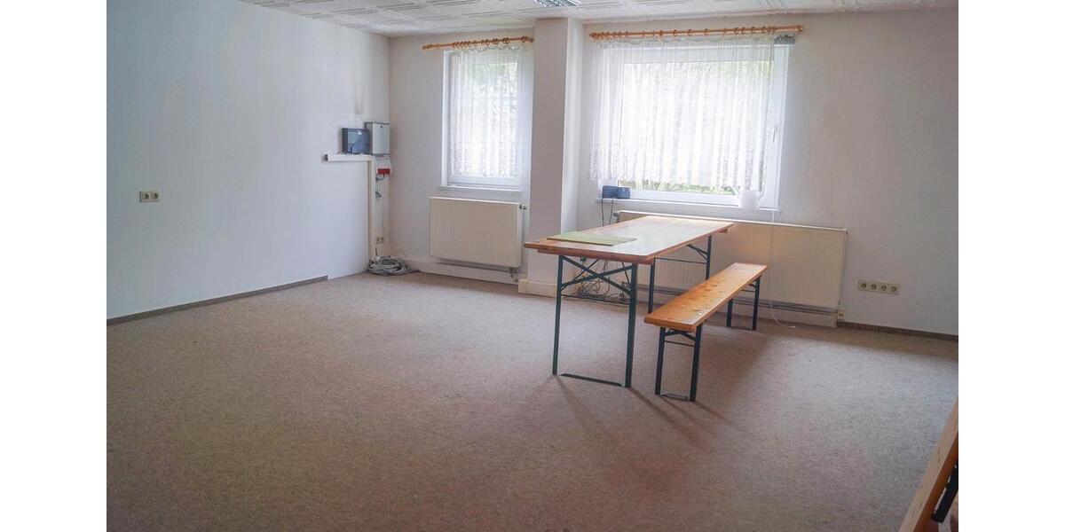 Einfamilienhaus Augustusburg - 18 Zimmer, 1.150 m&sup2;, 295.000&euro; | Angebot:26688886