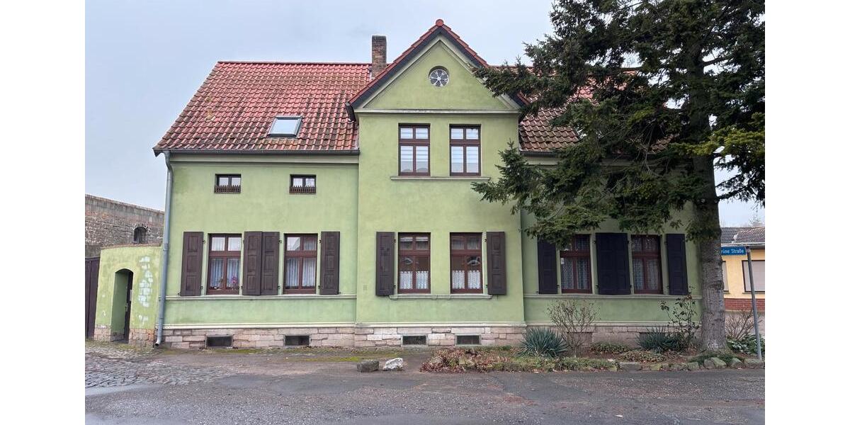 Haus Ein- oder Mehrfamilienhaus mit Garten, Stall u. Hof 6 zimmer