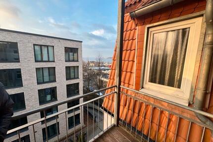 3-Raum-Wohnung zu vermieten | KTV | WG-geeignet| 2 Balkone