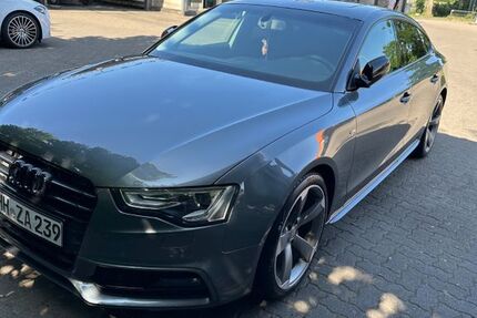 Audi A5 130.000 km 18.500 € Hamburg 21147