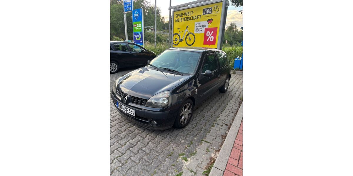 Renault Clio 126.000 km 1.650 &euro; Eltville 65344
