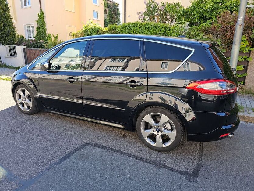 S-Max