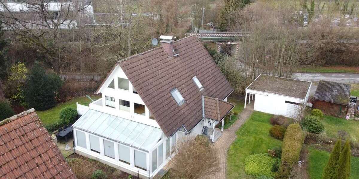 Haus zum Kaufen in Bad Pyrmont 245.000 € 158 m² 7 zimmer