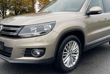 VW Tiguan 124.466 km 13.990 € Göttingen 37079