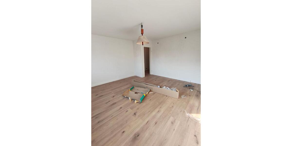 Etagenwohnung Stutensee - 4 Zimmer, 114 m&sup2;, 1.600&euro; | Angebot:25806180