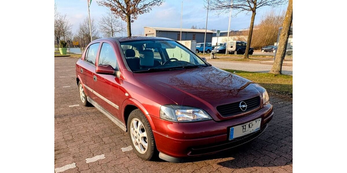Opel Astra 111.111 km 2.200 &euro; Itzehoe 25524