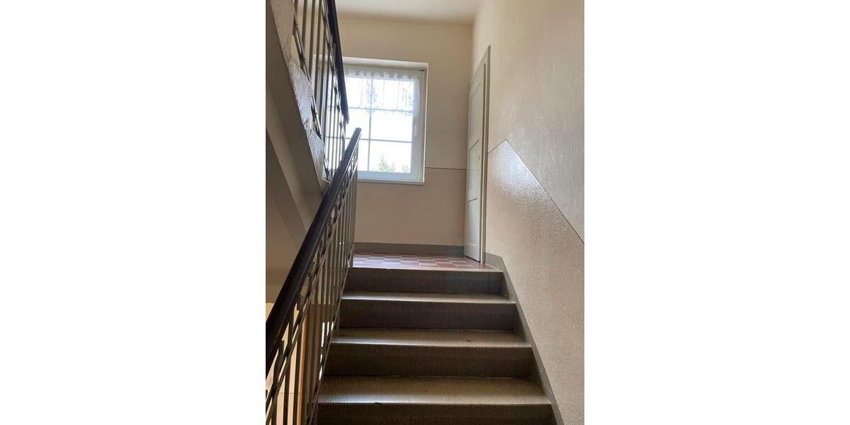 Dachgeschoßwohnung Roßwein - 2 Zimmer, 53 m&sup2;, 269&euro; | Angebot:26038813