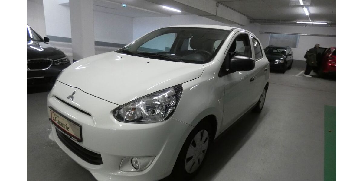 Mitsubishi Space Star 62.300 km 4.600 € München 81825