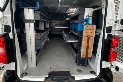 Opel Vivaro 118.761 km 15.300 &euro; Sindelfingen 71065