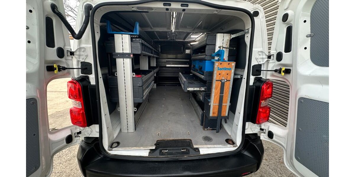 Opel Vivaro 118.761 km 15.300 &euro; Sindelfingen 71065