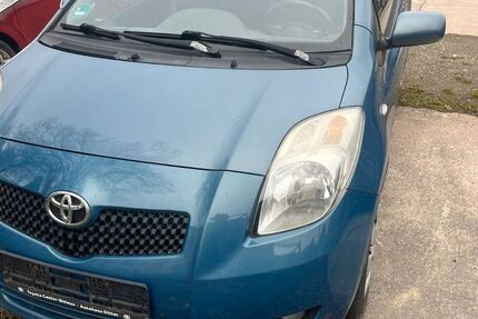 Toyota Yaris 200.000 km 2.700 &euro; Vollersroda 99438