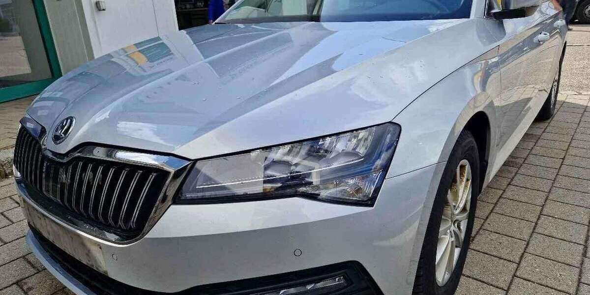 Skoda Superb 176.000 km 16.999 &euro; Hohenbrunn 85662