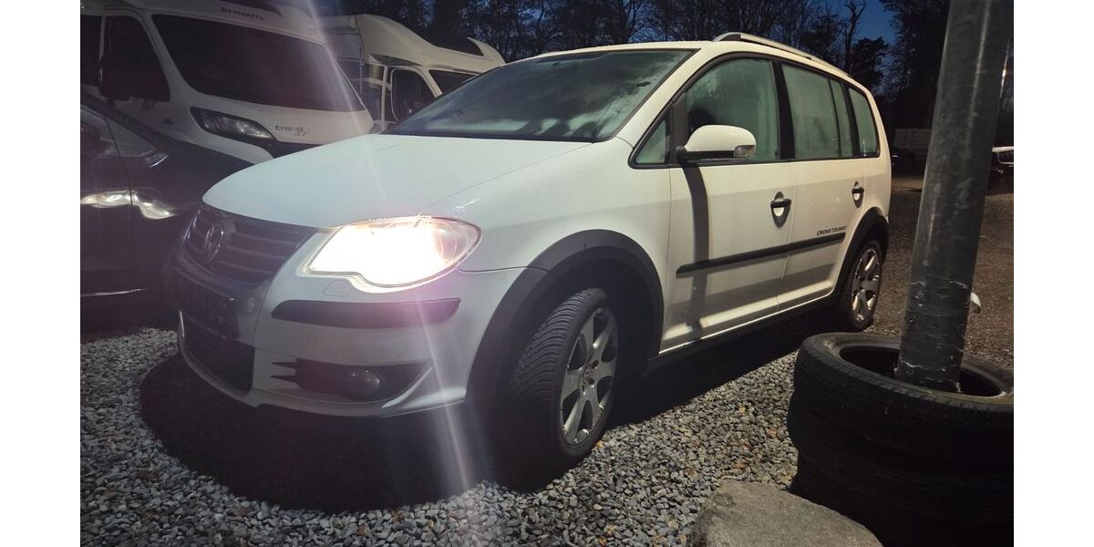 VW Touran 203.000 km 4.599 &euro; Berlin 12627