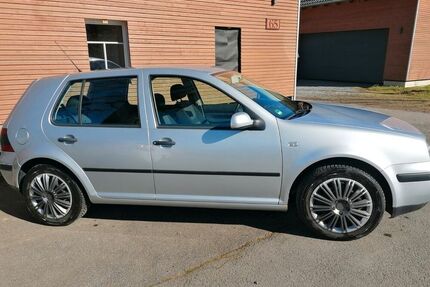 VW Golf