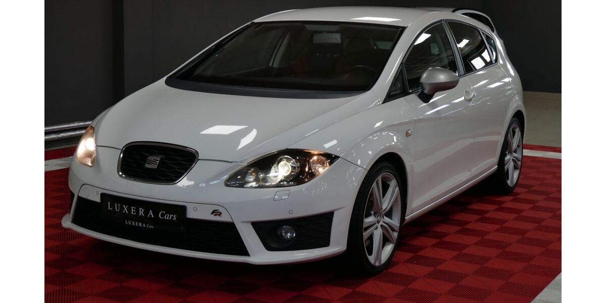 Seat Leon 205.129 km 4.990 &euro; Großmehring 85098
