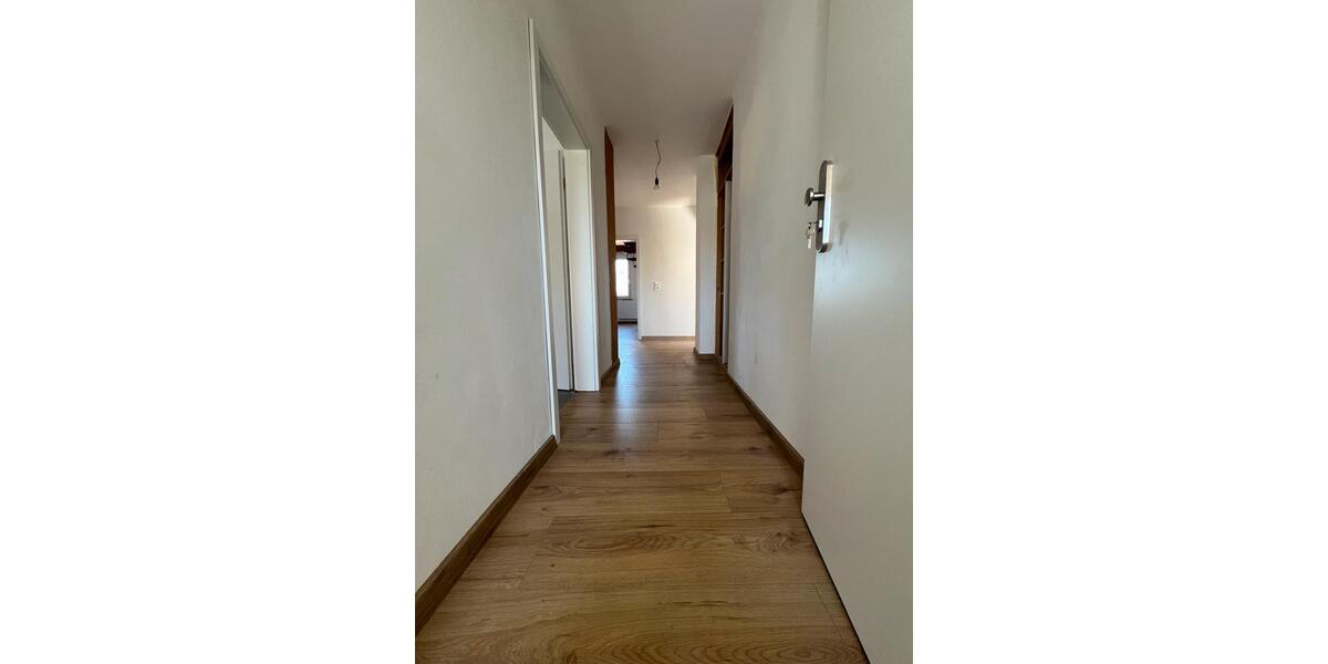 Dachgeschoßwohnung Selb - 2 Zimmer, 87 m&sup2;, 800&euro; | Angebot:26432515