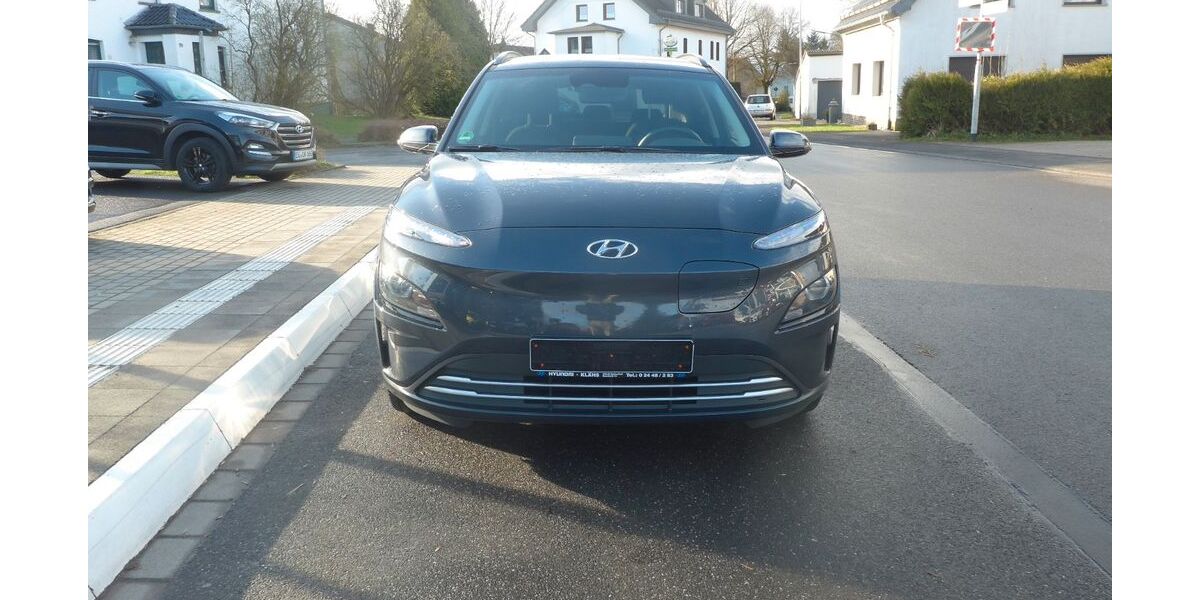 Hyundai KONA 44.836 km 17.490 &euro; Hellenthal 53940