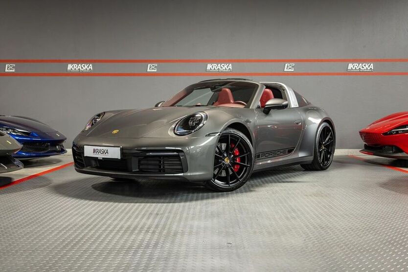 992