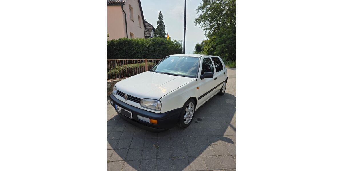 VW Golf 149.000 km 2.999 &euro; Rüsselsheim 65428