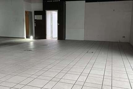 Büro in Nordrhein-Westfalen - Finnentrop 85.000 € 85 m² zimmer