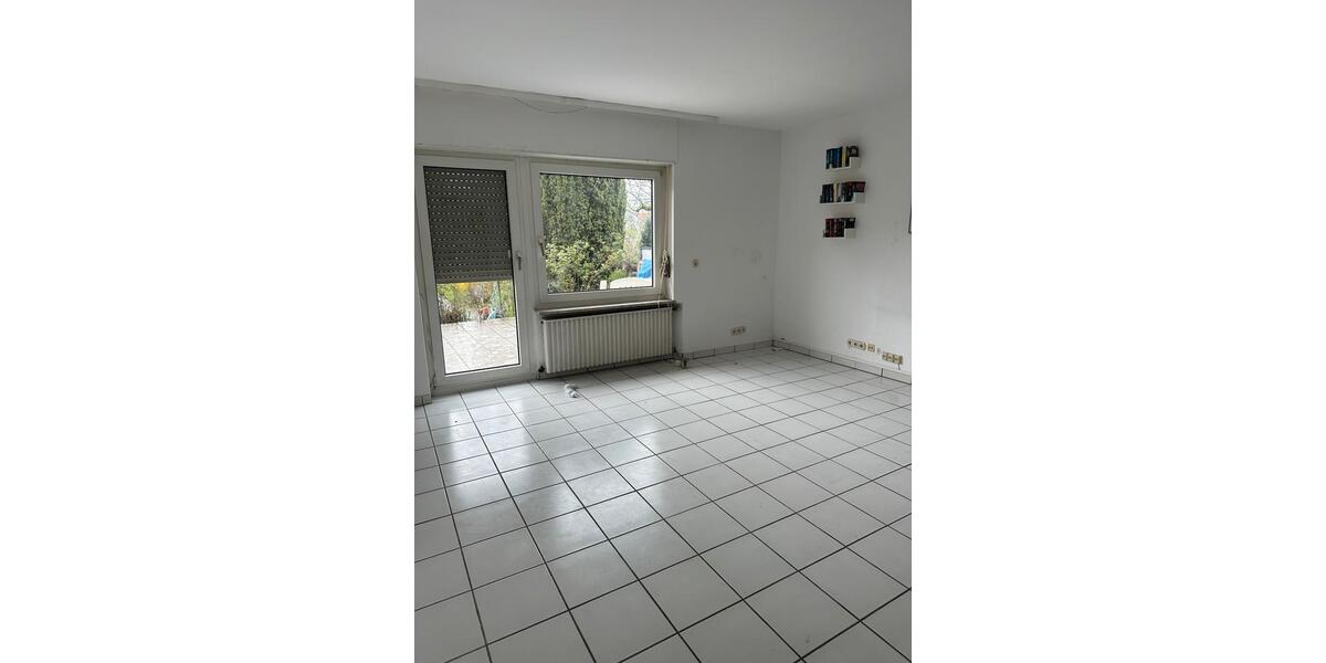 Bis Nov 26 - Einfamilienhaus in Frankfurt-Harheim, Garten, Garage 6 zimmer