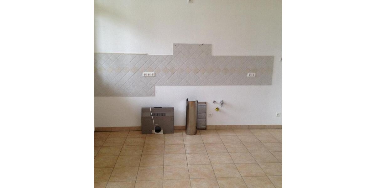 Erdgeschoßwohnung Bitterfeld-Wolfen Wolfen - 2 Zimmer, 49 m&sup2;, 72.000&euro; | Angebot:25757066