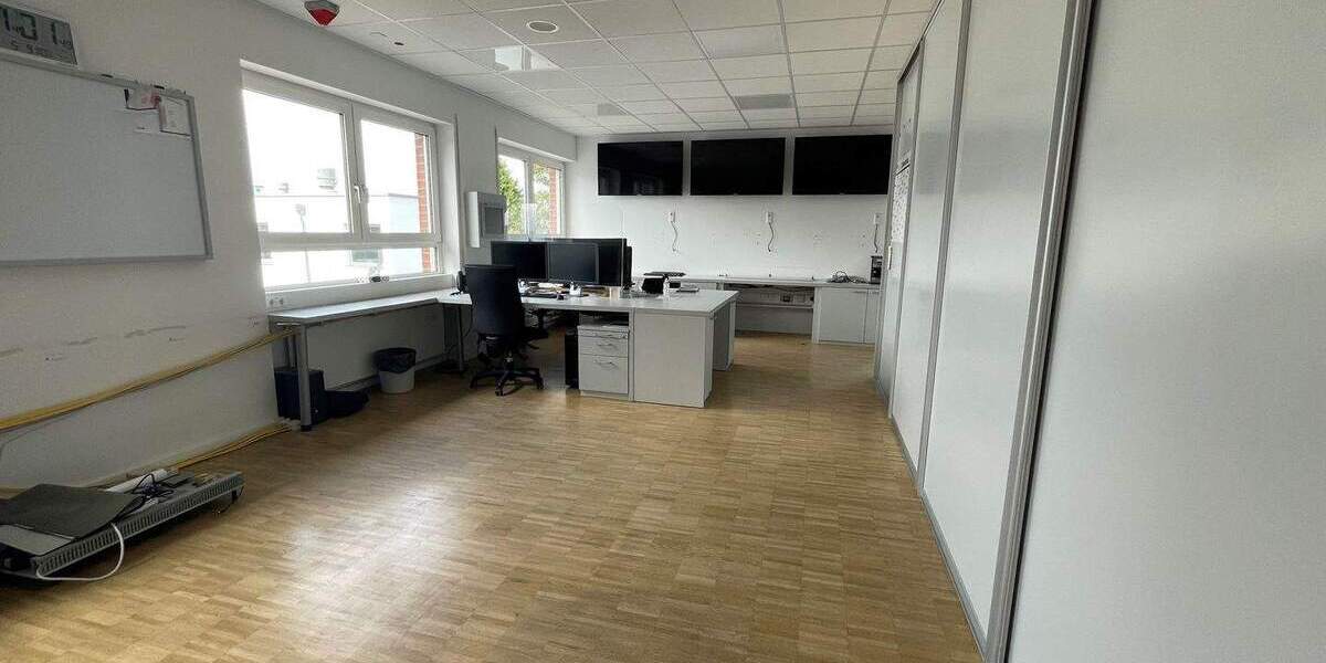 Moderner Gewerbepark mit über 11.000 m² Büro-, Lager- und Produktionsfläche zimmer