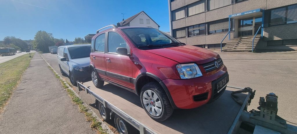 Fiat Panda 98.000 km 2.800 &euro; Filderstadt 70794