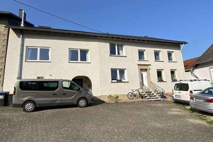 Haus Rehlingen-Siersburg Oberesch - 6 Zimmer, 244 m&sup2;, 1.190&euro; | Angebot:25176430