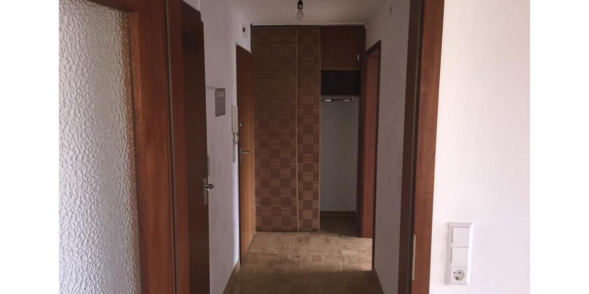 Dachgeschoßwohnung Salzgitter Ortschaft Südost - 3 Zimmer, 63 m&sup2;, 105.000&euro; | Angebot:25049456