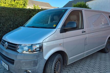 VW T5 Transporter 325.000 km 5.500 &euro; Radeberg OT Ullersdorf 01454