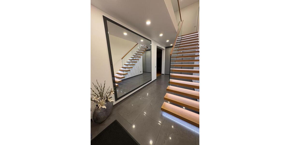 Villa Frankenberg (Eder) - 7 Zimmer, 187 m&sup2;, 827.000&euro; | Angebot:27236602