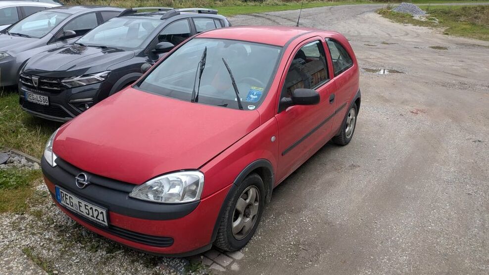 Opel Corsa 108.000 km 1.200 € Regen 94253