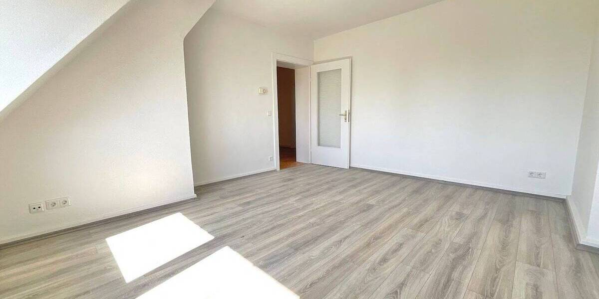 Etagenwohnung Krefeld Stadtmitte - 2 Zimmer, 58 m&sup2;, 499&euro; | Angebot:26692603