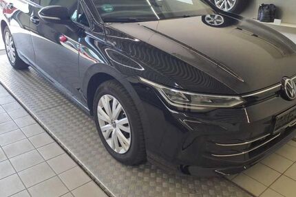 VW Golf 21.800 km 33.970 € Burgoberbach 91595
