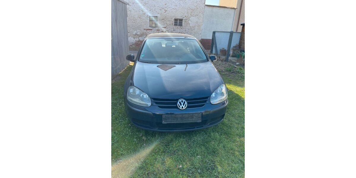VW Golf 243.000 km 1.500 &euro; Minfeld 76872